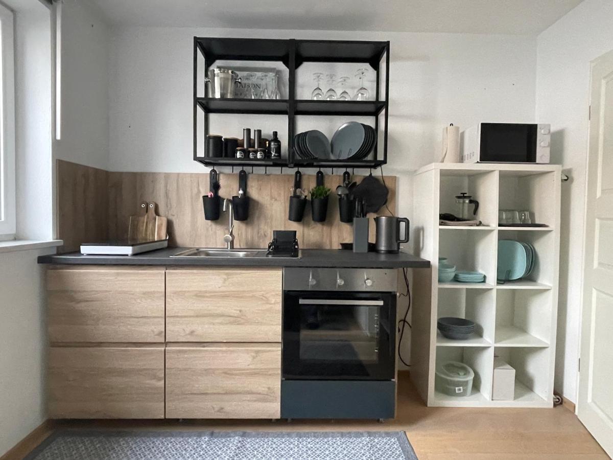 Appartment 53Qm Im Architektenhaus - 2 Schlafzimmer Mit Kueche Und Bad, Nur 2Min Von A8 - Ruhig Und Modern Irschenberg Eksteriør bilde