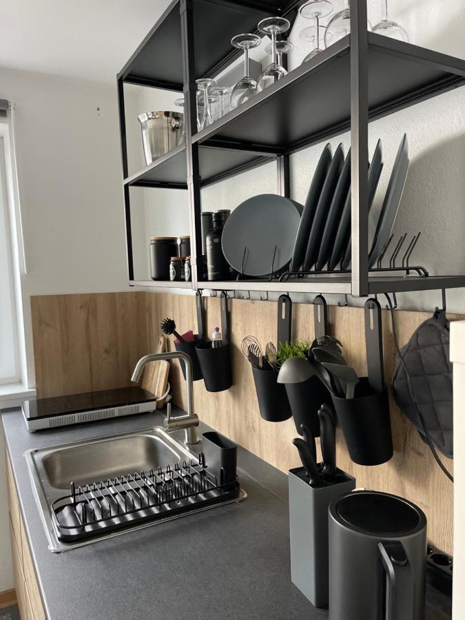 Appartment 53Qm Im Architektenhaus - 2 Schlafzimmer Mit Kueche Und Bad, Nur 2Min Von A8 - Ruhig Und Modern Irschenberg Eksteriør bilde