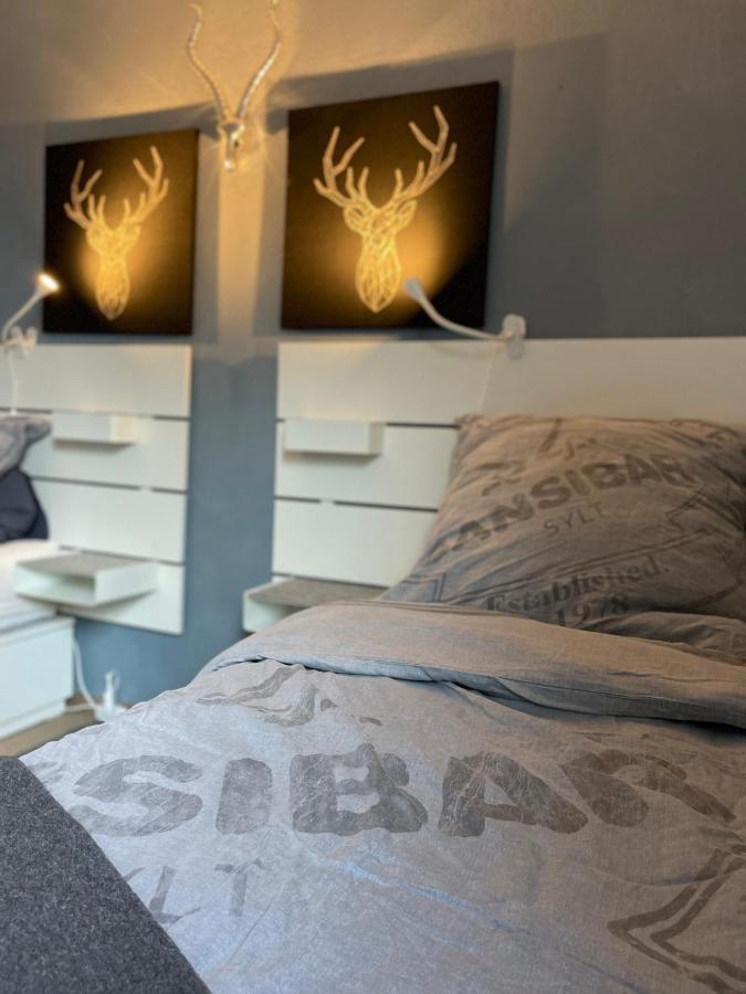 Appartment 53Qm Im Architektenhaus - 2 Schlafzimmer Mit Kueche Und Bad, Nur 2Min Von A8 - Ruhig Und Modern Irschenberg Eksteriør bilde