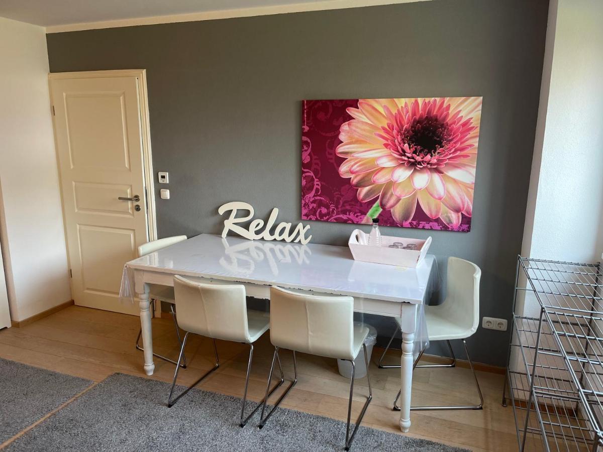 Appartment 53Qm Im Architektenhaus - 2 Schlafzimmer Mit Kueche Und Bad, Nur 2Min Von A8 - Ruhig Und Modern Irschenberg Eksteriør bilde