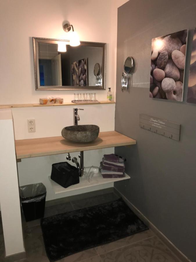 Appartment 53Qm Im Architektenhaus - 2 Schlafzimmer Mit Kueche Und Bad, Nur 2Min Von A8 - Ruhig Und Modern Irschenberg Eksteriør bilde
